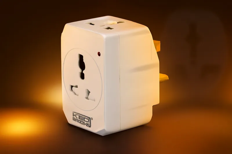Kedbrooke 3 way multi adapter plug