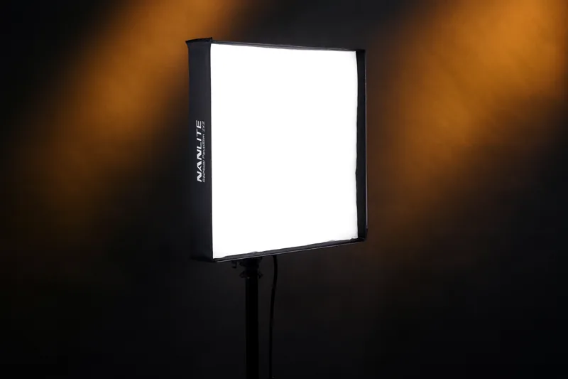 Nanlite PavoSlim 240C LED RGBWW Panel