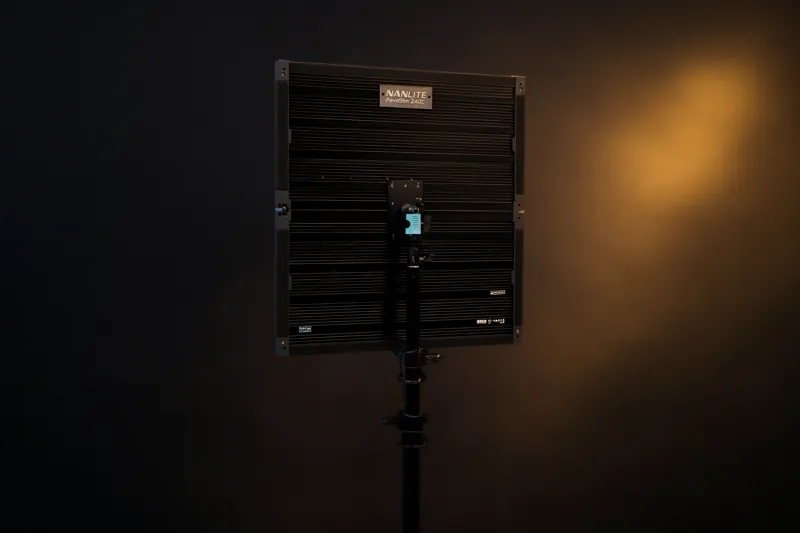 Nanlite PavoSlim 240C LED RGBWW Panel