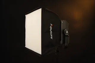 Aputure Nova P300c 70x50cm Rectangular Softbox