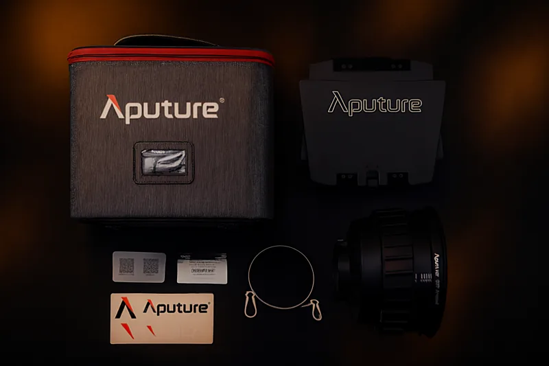 Aputure CF7 Bowens Mount 7" Fresnel Lens with barn doors for STORM 400x